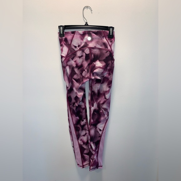 Lululemon crop legging - Picture 3 of 4